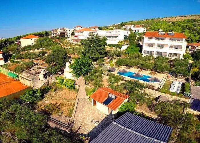 Julio * Trogir